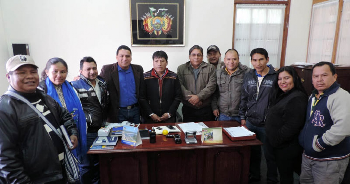 Organizaciones campesinas e indígenas de la Amazonía gestionan consideración de sus demandas en la legislación nacional