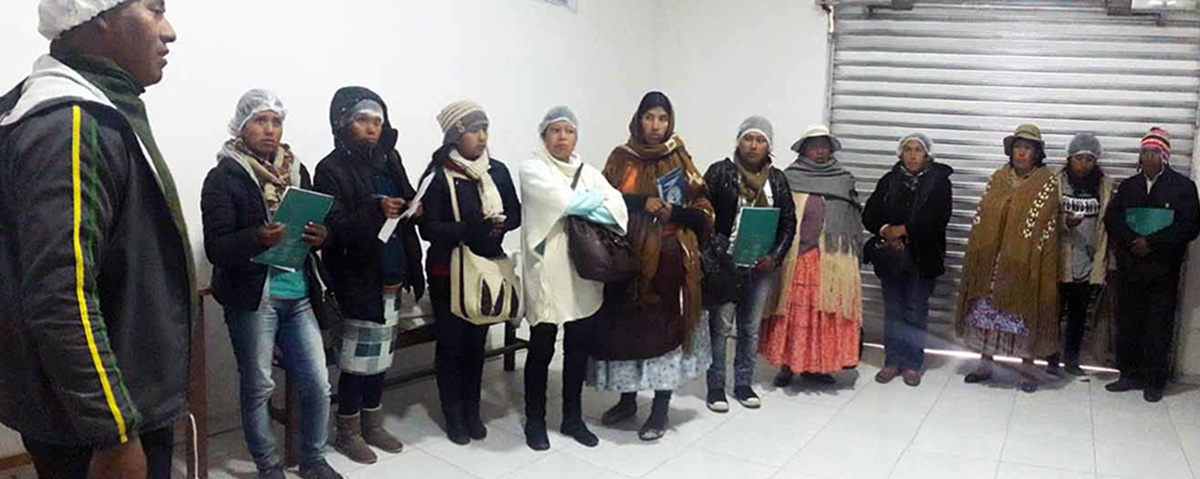 Asociaciones productivas de La Paz y Cochabamba intercambian experiencias sobre asociatividad