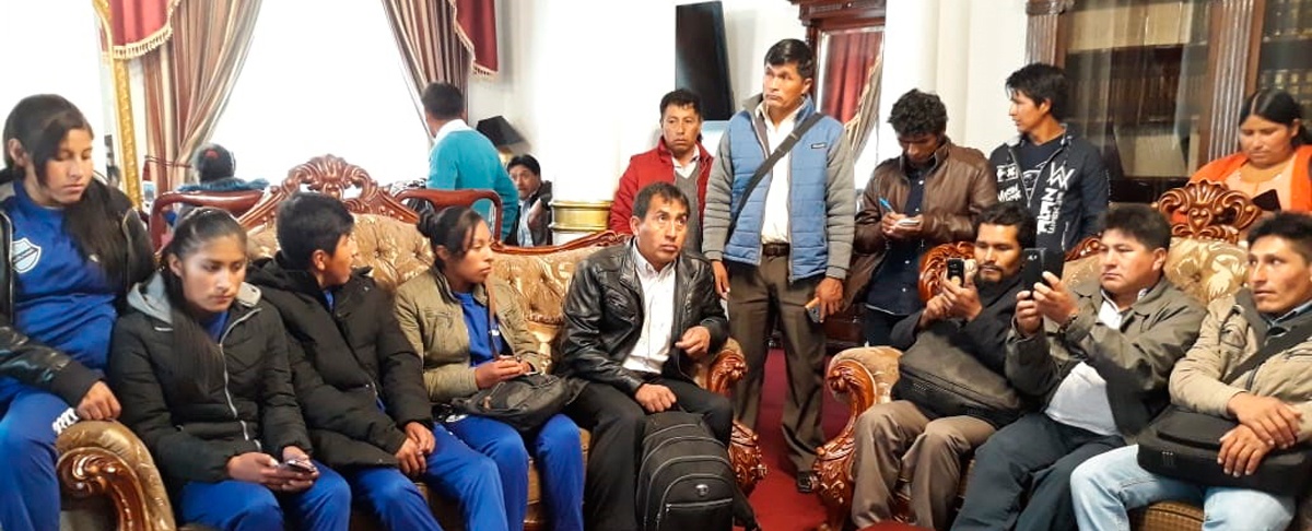 Autoridades, dirigentes, líderes y lideresas de Pojo comparten experiencias en Calamarca y en instituciones del Estado Central