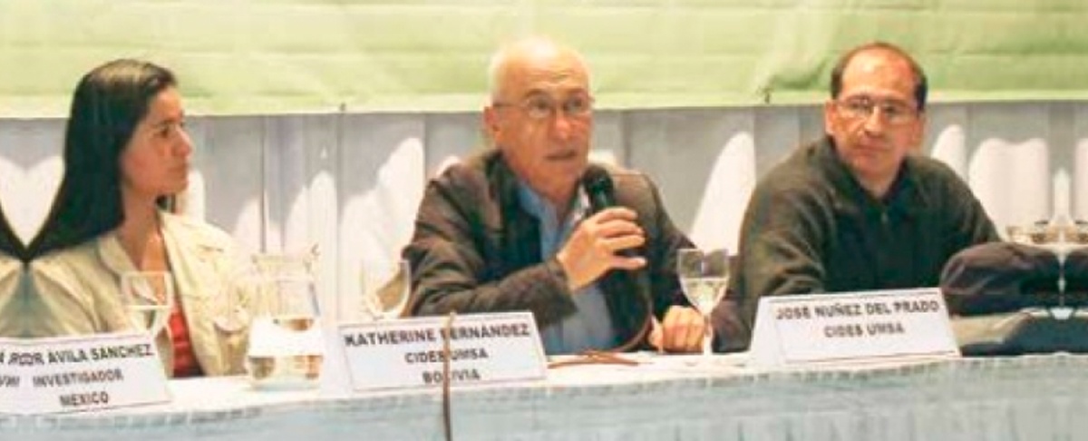 Investigador advierte sobre riesgo de "ecocidio y etnocidio" en la Amazonía