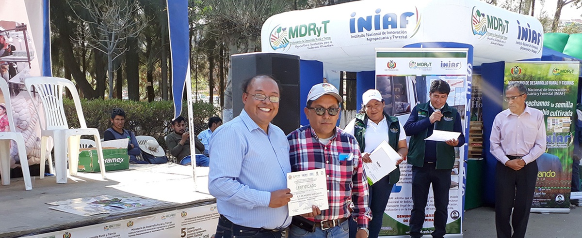 Productoras de Anzaldo logran segundo lugar en concurso de innovación agropecuaria, acuícola y forestal
