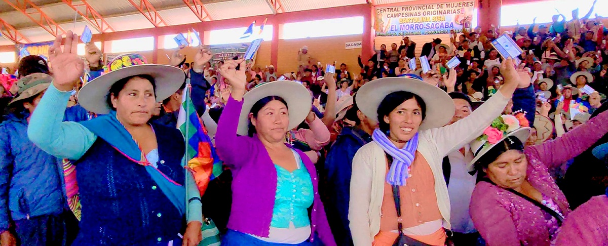Mujeres de las 16 provincias de Cochabamba elaboran su agenda estratégica y renuevan su directorio