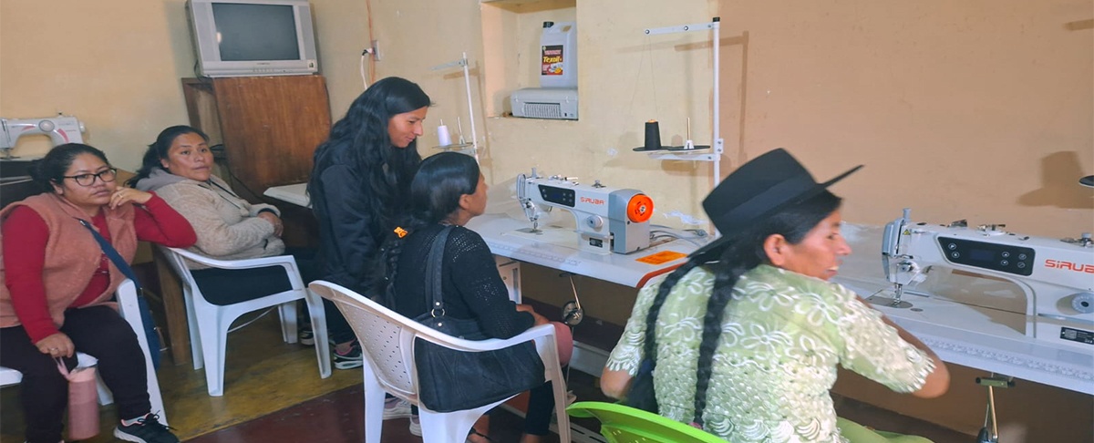 Programa Trabajo Digno: Trabajadoras Asalariadas del Hogar se capacitan en técnicas en corte y confección
