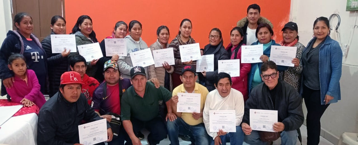 Productores y productoras de Santa Cruz y Chuquisaca se capacitan en gestión de emprendimientos