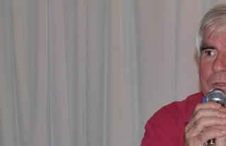 Quintín Riquelme plantea que existe una relación inversa entre consumo y producción