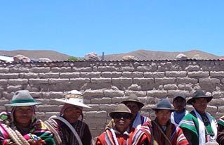 Organizaciones indígena originario campesinas de Oruro afirman que Bolivia no ha avanzado en la descolonización