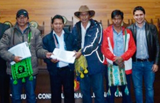 Capitanías de Kaaguasu y Gran Kaipependi Karovaicho presentaron su Estatuto Autonómico Indígena Guaraní “Kereimba Iyaambae” al Tribunal Constitucional Plurinacional en Sucre 