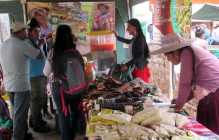 Productores de Torotoro muestran su potencial agroecológico en la IX Feria productiva y turística