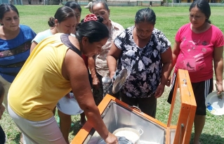 Aumenta el uso de cocinas solares por familias de la Amazonía boliviana