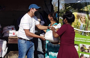 Familias vulnerables de Trinidad y San Ignacio de Mojos del Beni reciben ayuda humanitaria