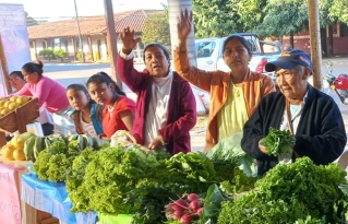Feria productiva agroecológica liderizada por mujeres indígenas chiquitanas