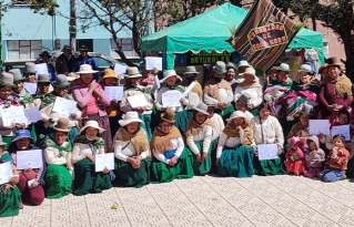 Mujeres de San Pedro de Totora exponen sus saberes ancestrales sobre predicción climática